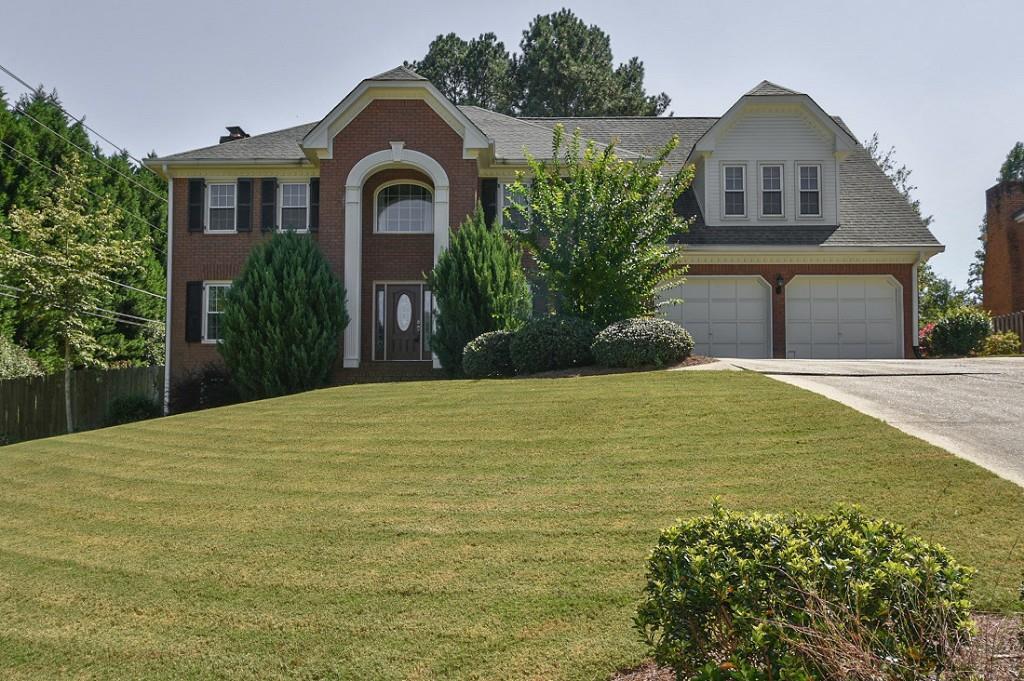 4898 Woodfall Dr., Lilburn, GA 30047