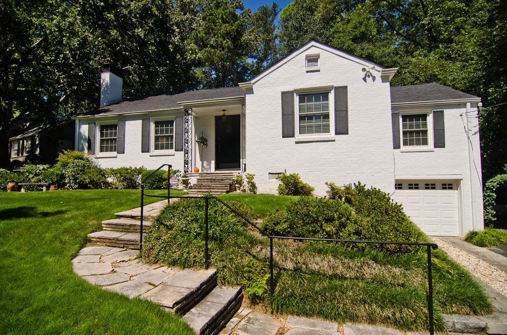 1880 Colland Dr., Atlanta, GA 30318