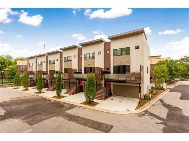 1307 Axis Cir., Atlanta, GA 30307