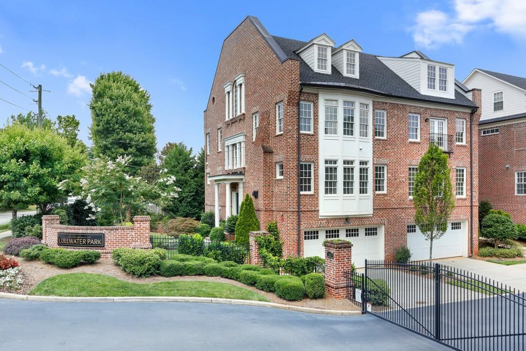 1325 Lullwater Park Cir., Atlanta, GA 30307