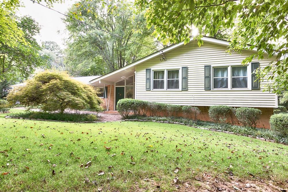 2704 Glenbriar Dr., Atlanta, GA 30345