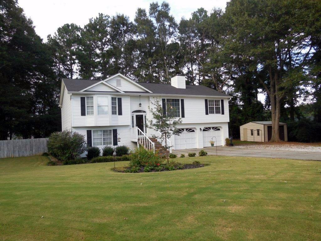 716 Cliffside Dr., Bethlehem, GA 30620
