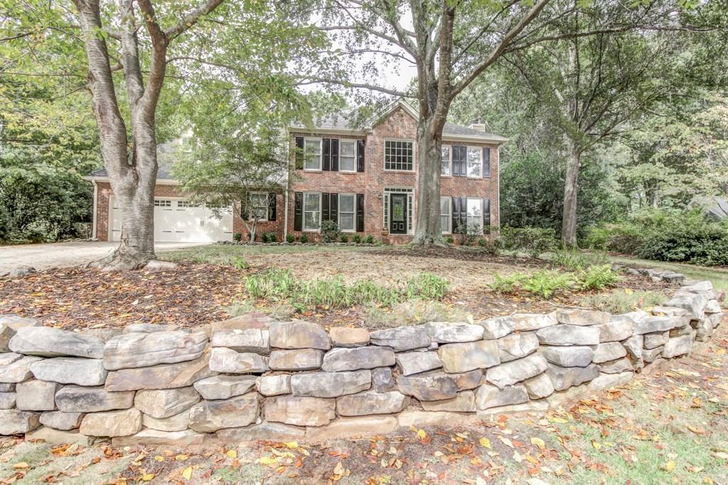 310 Bent Grass Dr., Roswell, GA 30076
