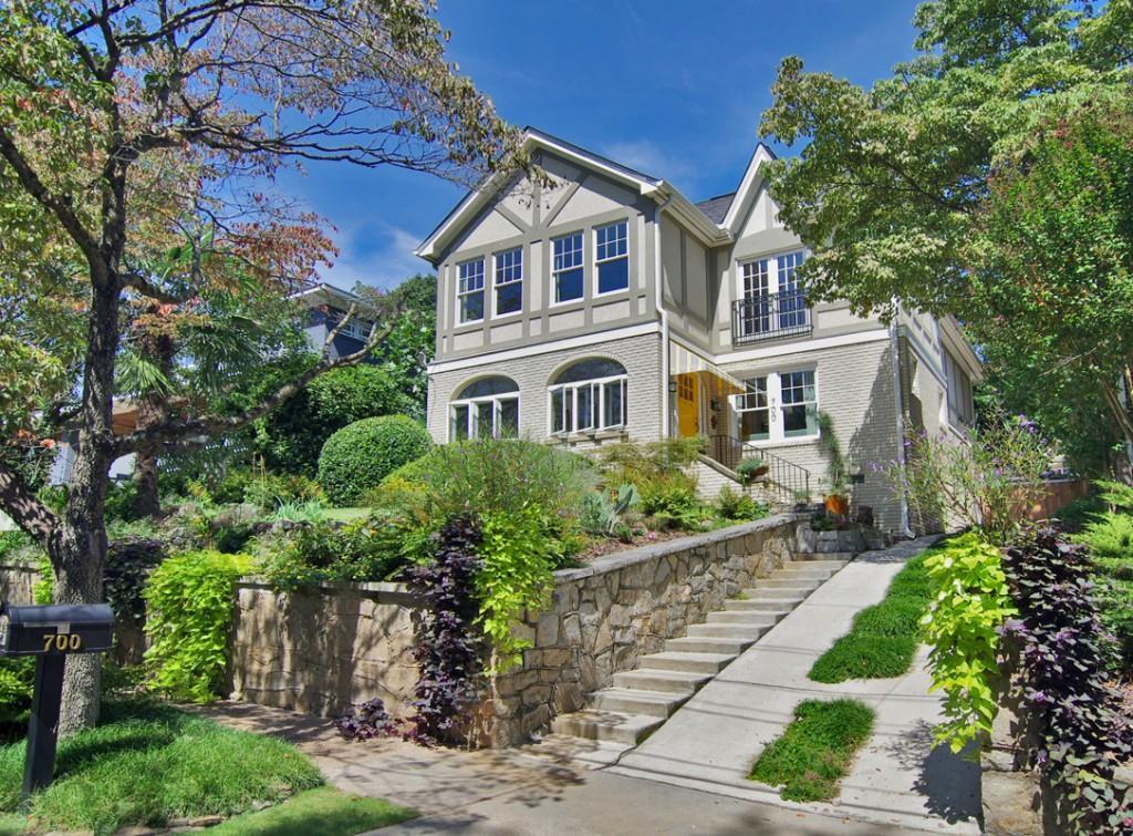 700 Yorkshire Rd., Atlanta, GA 30306