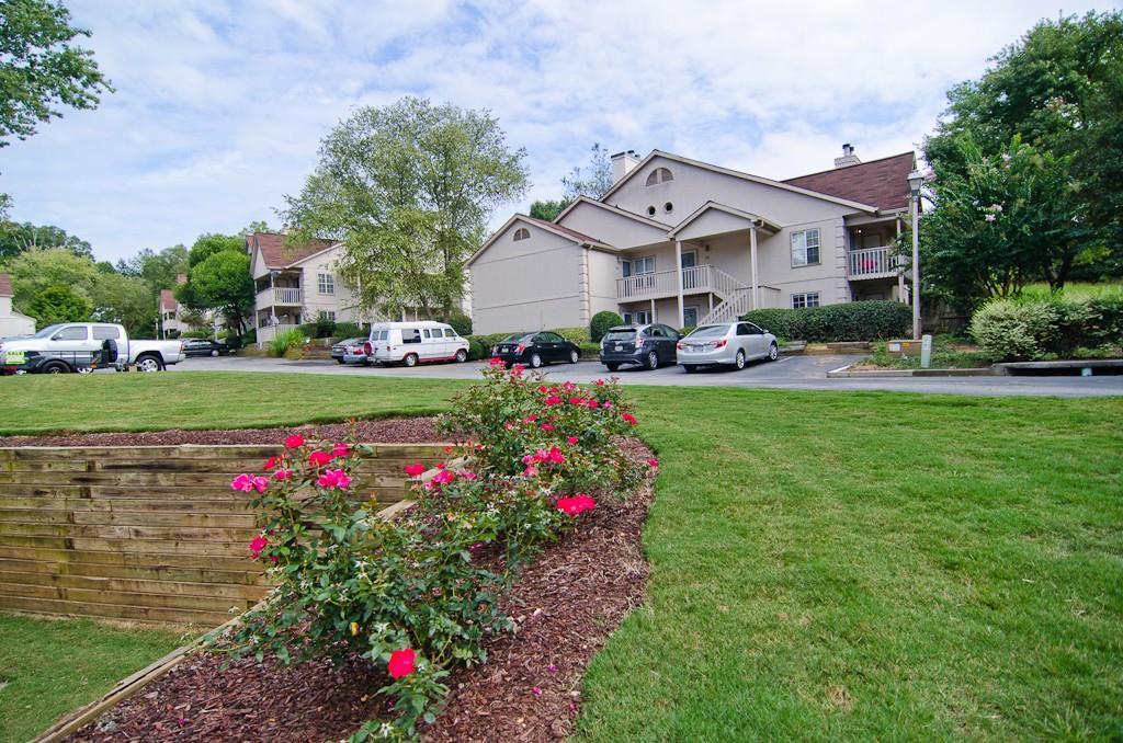 802 Bridge Ln., Smyrna, GA 30082