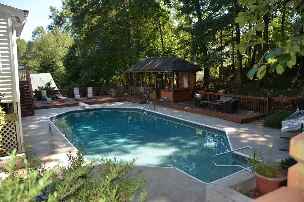 3726 Cherokee Ford, Gainesville, GA 30506