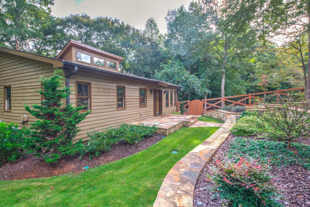 2435 Southers Cir., Suwanee, GA 30024