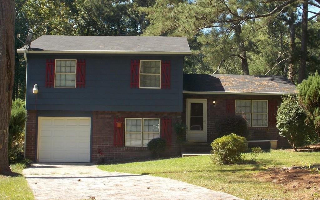 2943 Five Oaks Cir., Lilburn, GA 30047