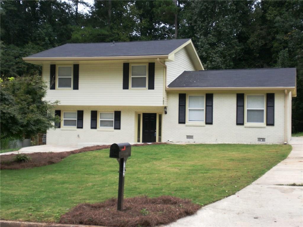 782 Airlie Dr., Stone Mountain, GA 30083