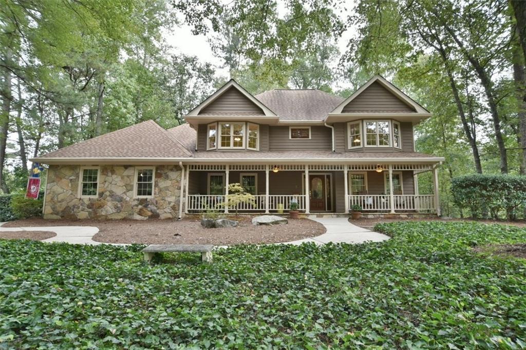 300 S Talbot Ct., Roswell, GA 30076