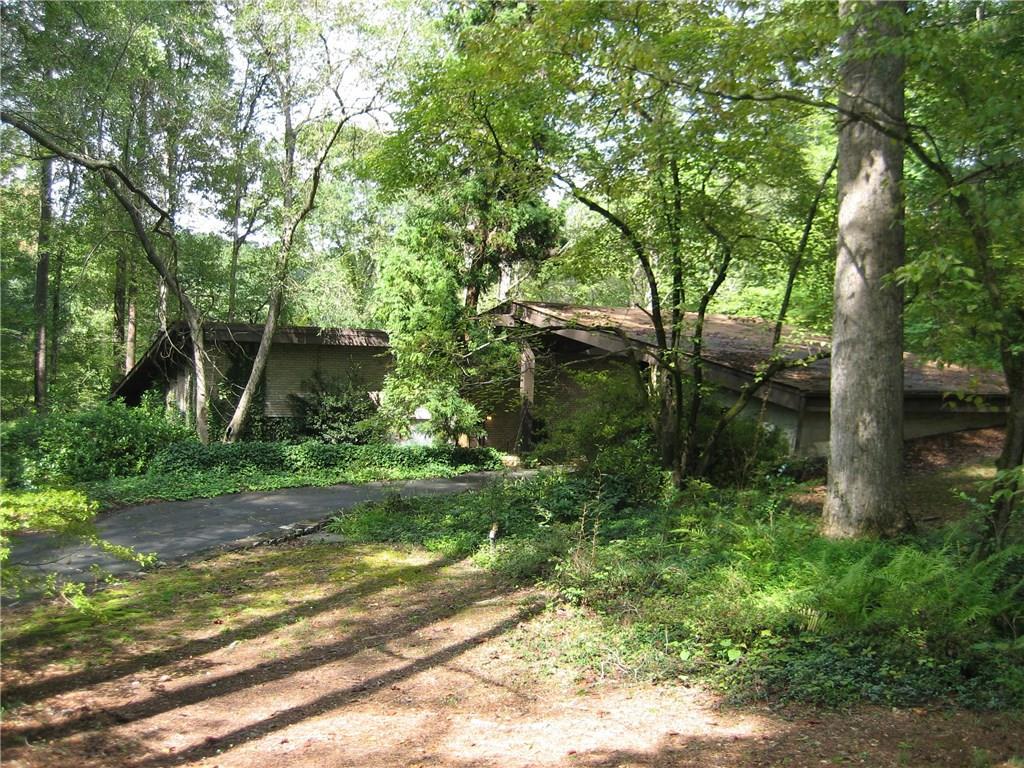 765 Grimes Bridge Rd., Roswell, GA 30075