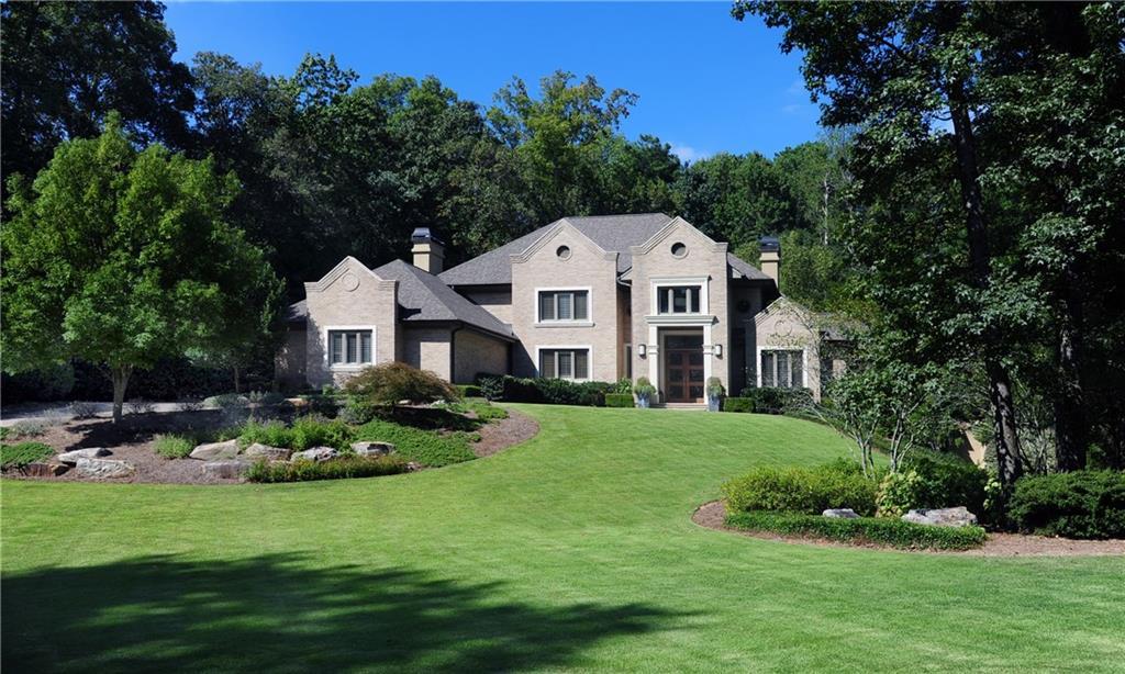 5603 Cross Gate Dr., Atlanta, GA 30327