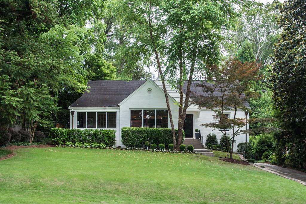 521 E Wesley Rd., Atlanta, GA 30305