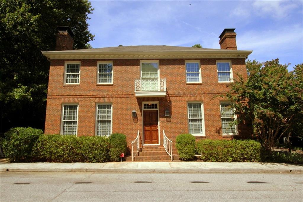 9 Charter Sq., Decatur, GA 30030