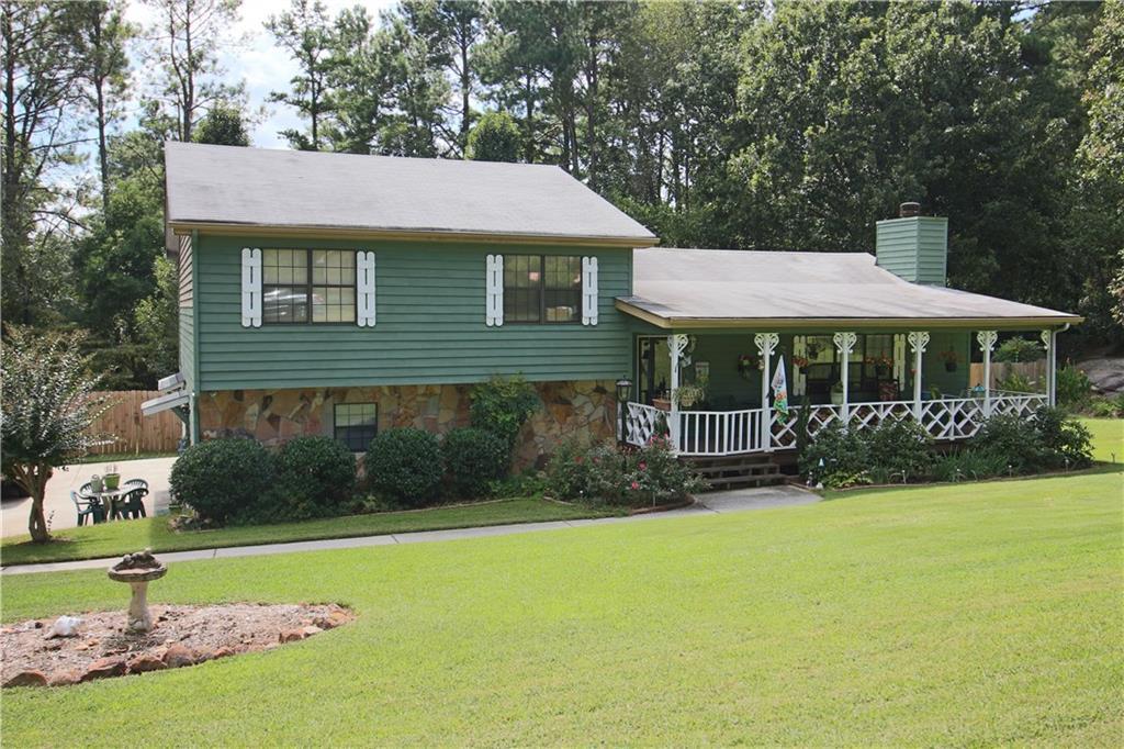 1525 Haynes Ct., Grayson, GA 30017