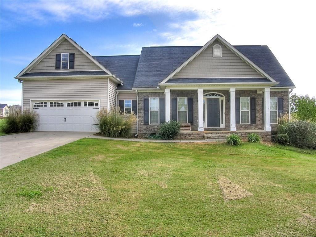 136 Bryce Valley Ct., Adairsville, GA 30103