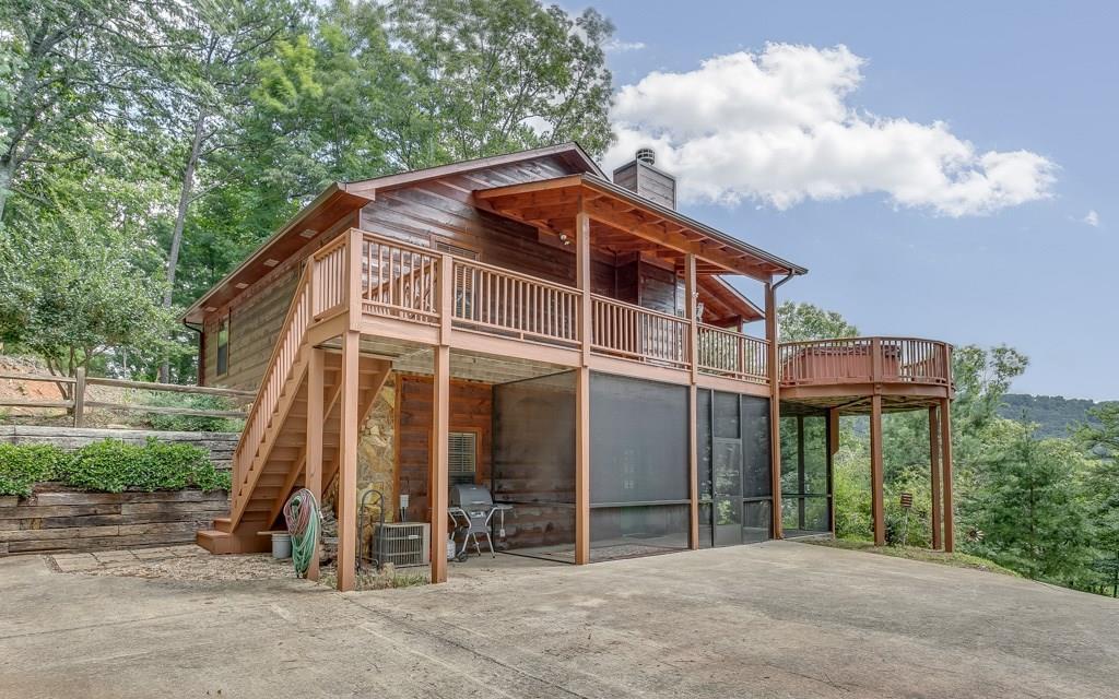 317 Laurel Ridge Dr., Ellijay, GA 30540