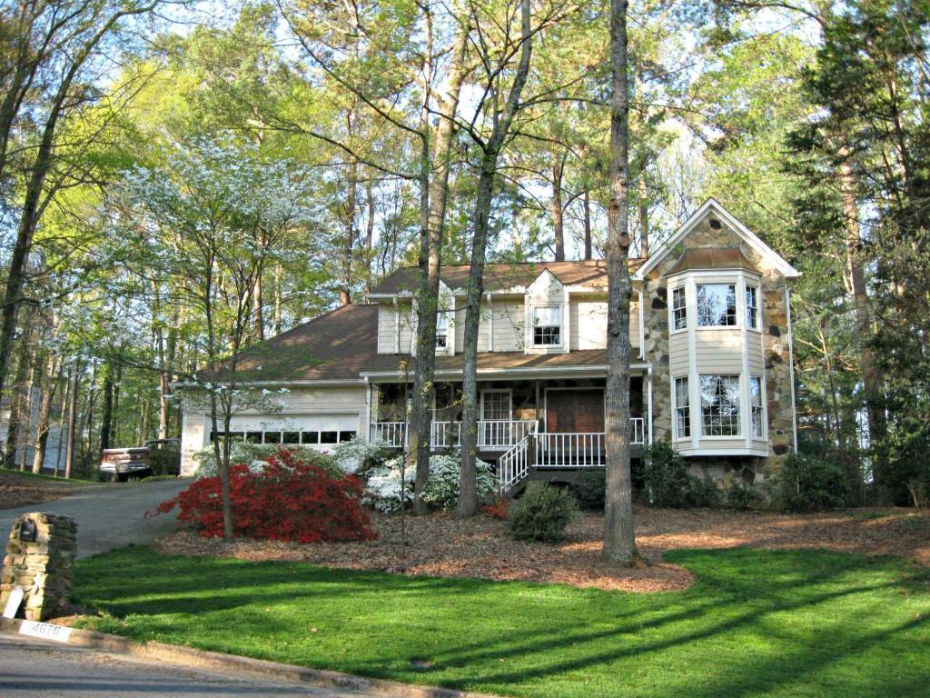 4676 Woodstone Ln., Peachtree Corners, GA 30096