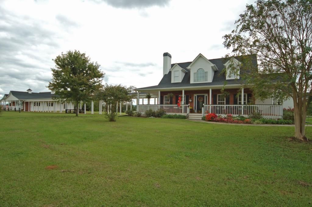 264 Leek Rd., Adairsville, GA 30103