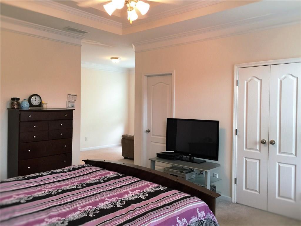 2353 Temple View Dr., Snellville, GA 30078