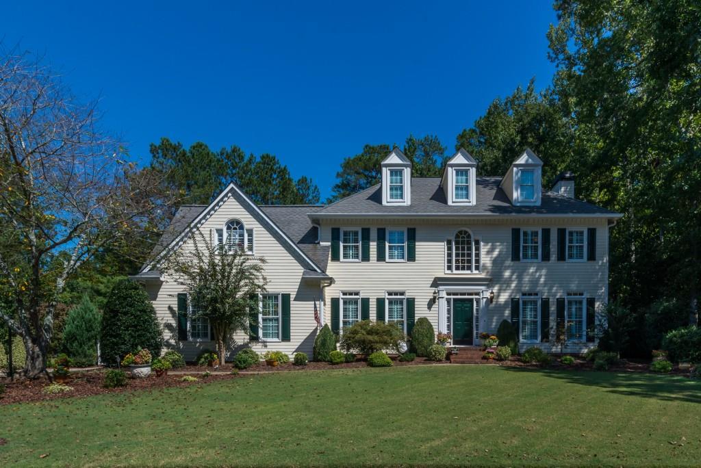 4442 Derwent Dr., Roswell, GA 30075