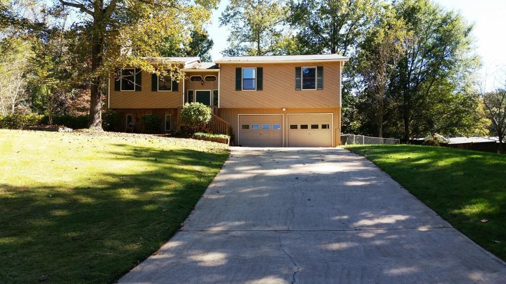 154 Donald Dr., Dallas, GA 30157