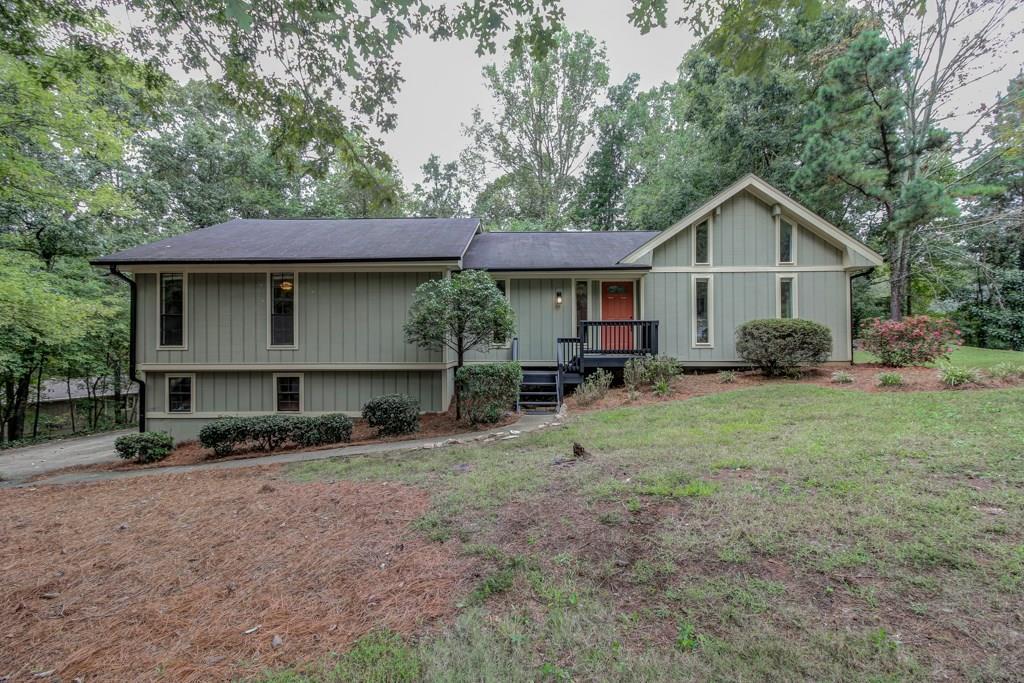 540 Periwinkle Dr., Roswell, GA 30075