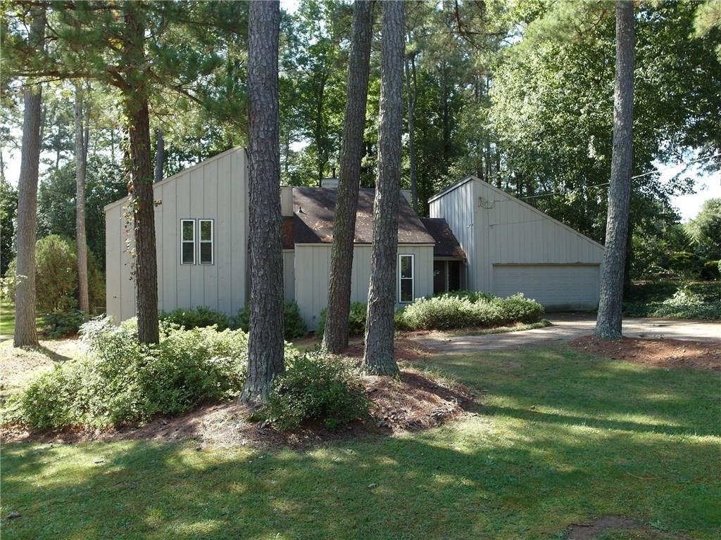 4572 Shallowford Rd., Roswell, GA 30075