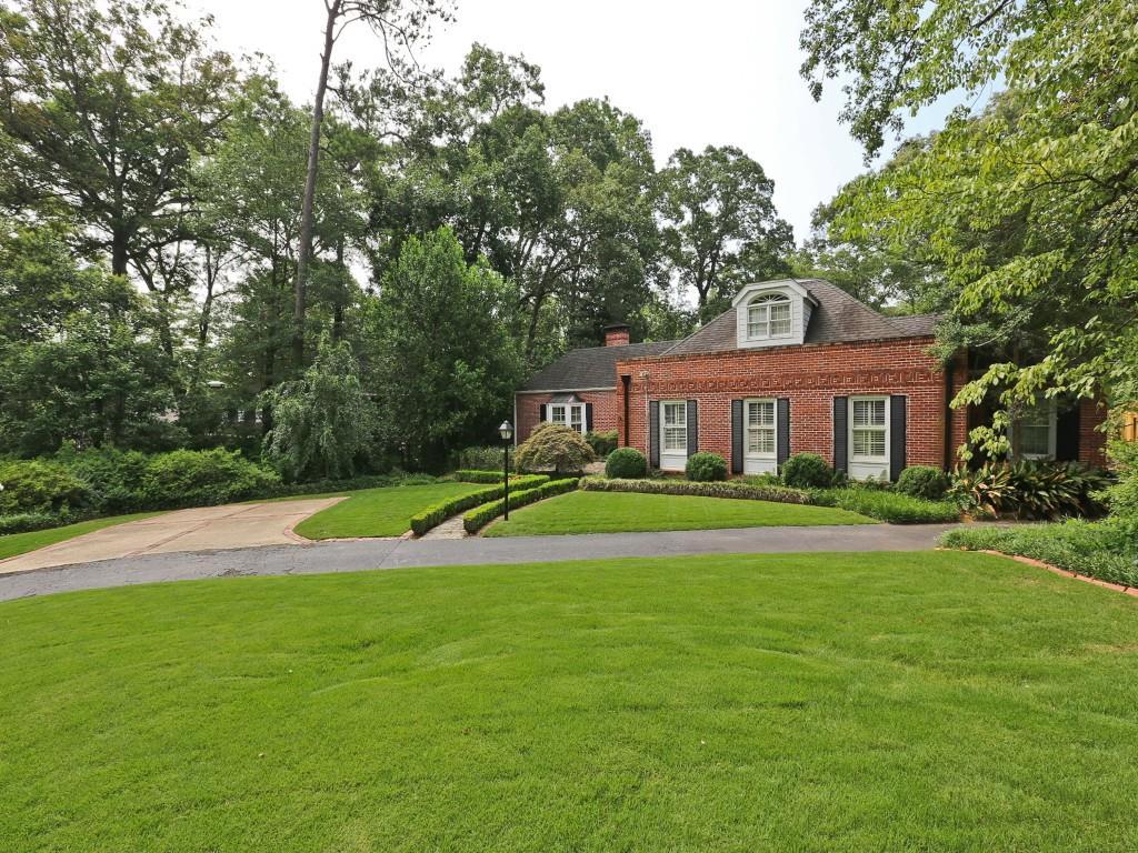 566 Collier Rd., Atlanta, GA 30318
