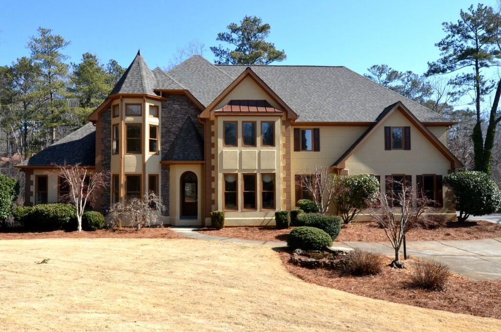 3585 Edenderry Dr., Snellville, GA 30039