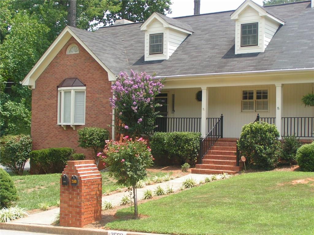 2571 Leeshire Rd., Tucker, GA 30084