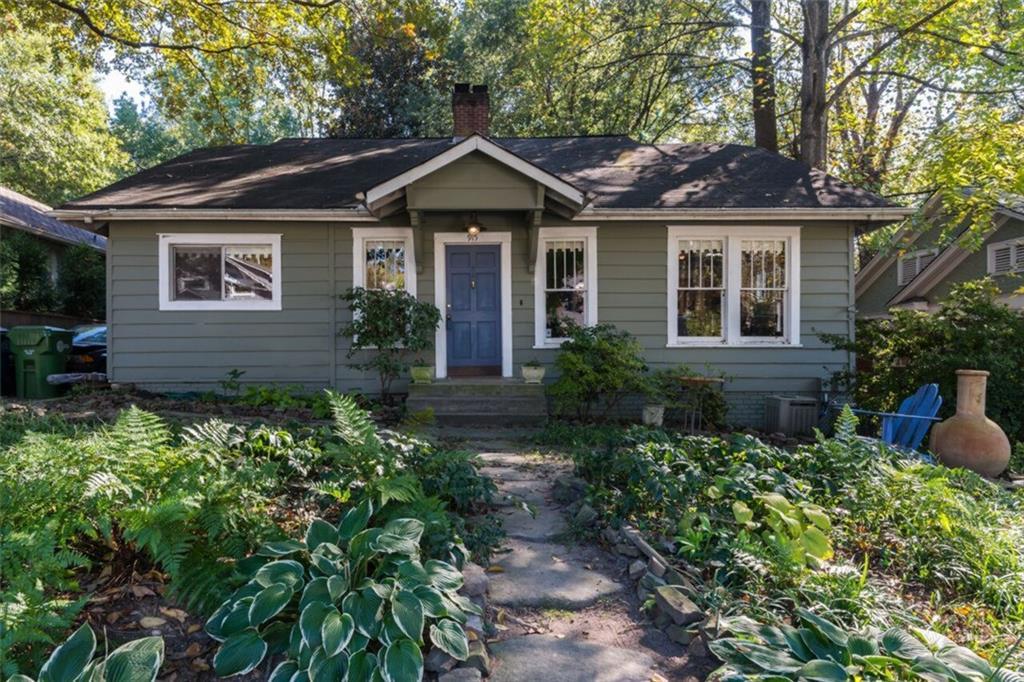 915 Courtenay Dr., Atlanta, GA 30306