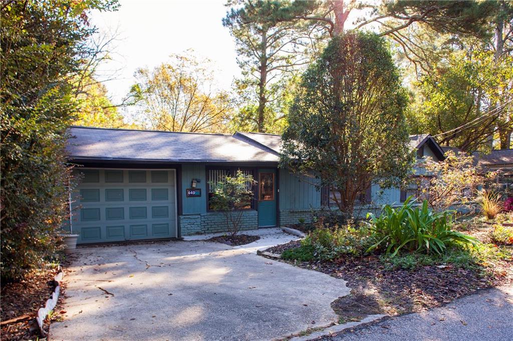 449 Magnolia Dr., Pine Lake, GA 30072