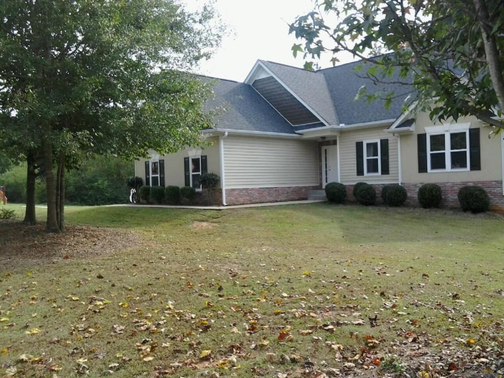 301 Treasure Tr., Carrollton, GA 30117