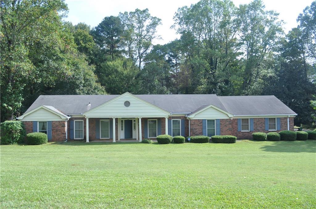 1265 Cedar Heights Dr., Stone Mountain, GA 30083