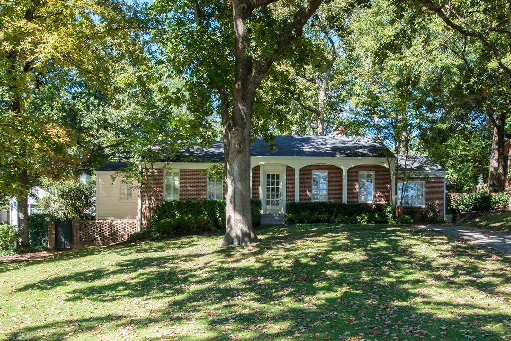 1794 Walthall Dr., Atlanta, GA 30318