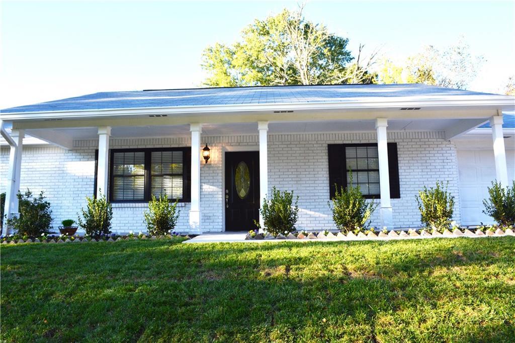 905 Ranch Dr., Canton, GA 30114