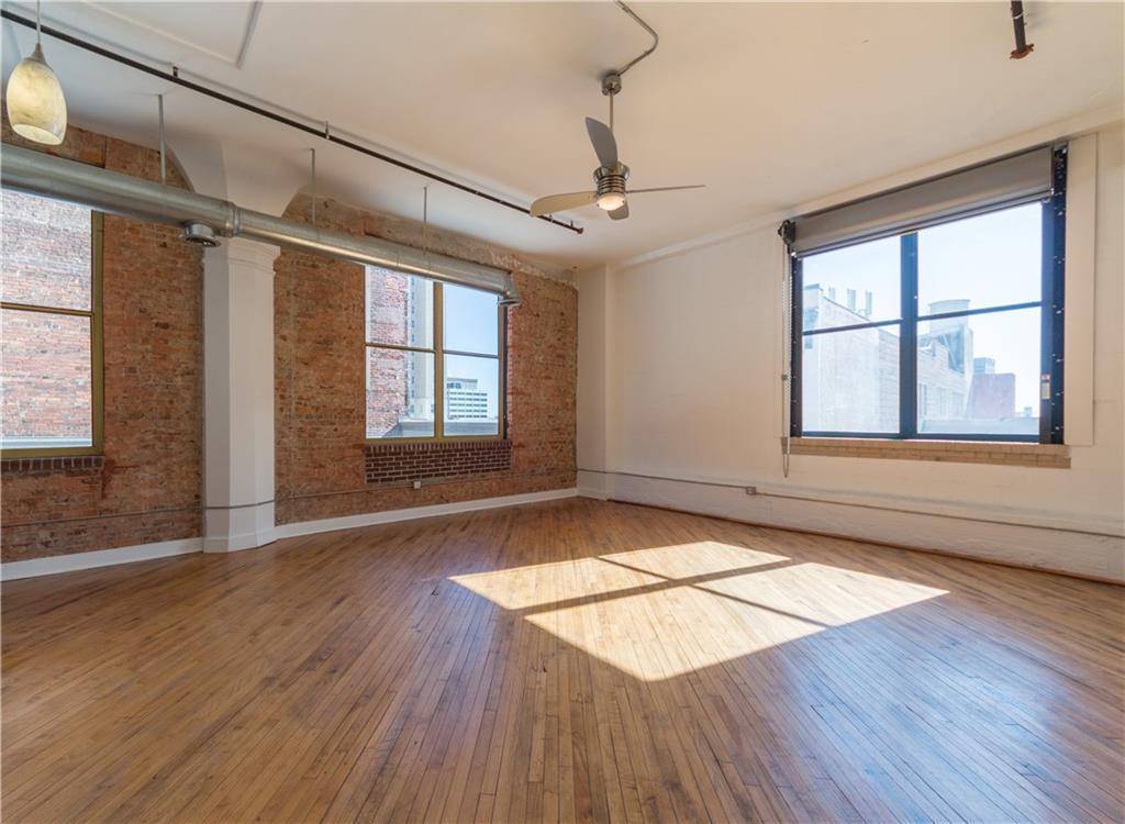 87 Peachtree St. #406, Atlanta, GA 30303