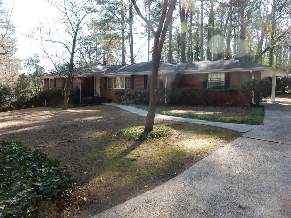 2284 Lyle Rd., College Park, GA 30337