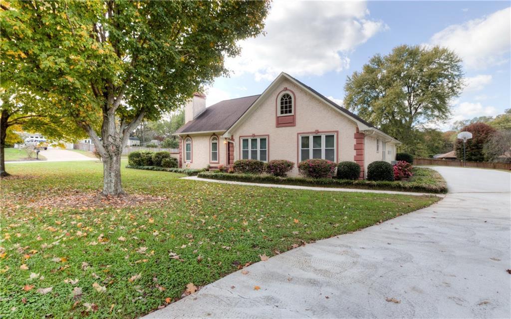 150 Glenclairn Ct., Roswell, GA 30076