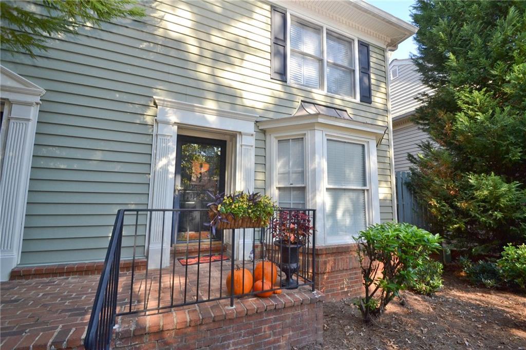 106 Mount Vernon Cir., Dunwoody, GA 30338