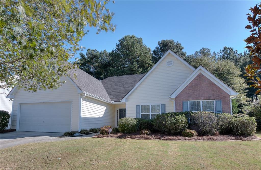 3980 Brushymill Ct., Loganville, GA 30052