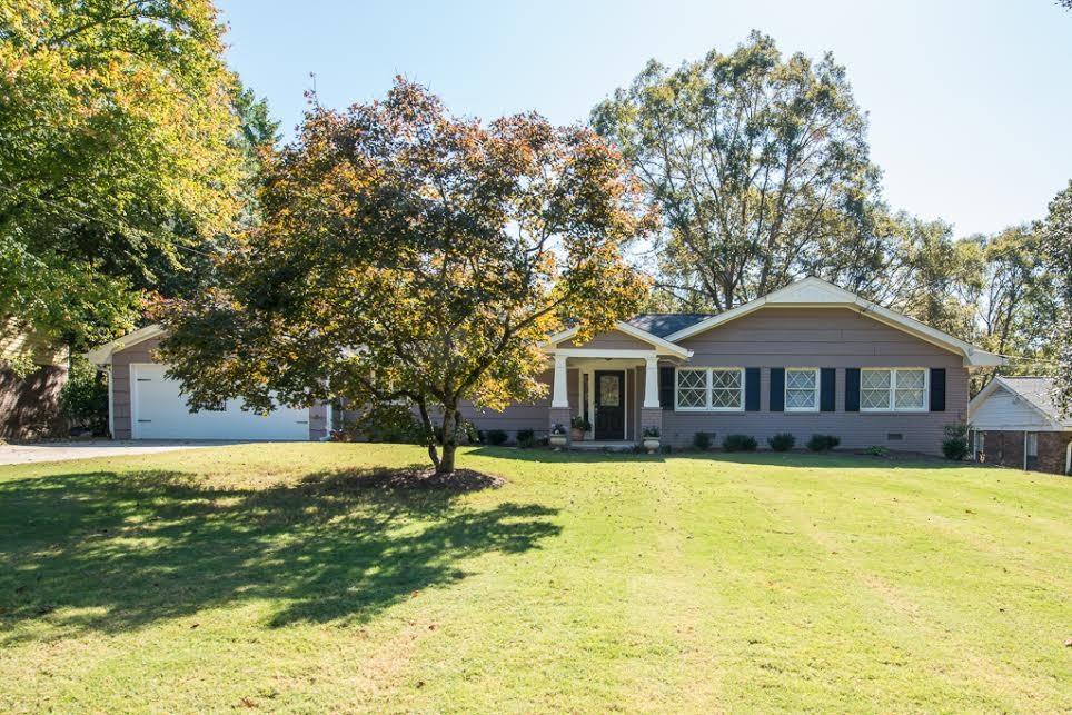 1691 W Nancy Creek Dr., Brookhaven, GA 30319