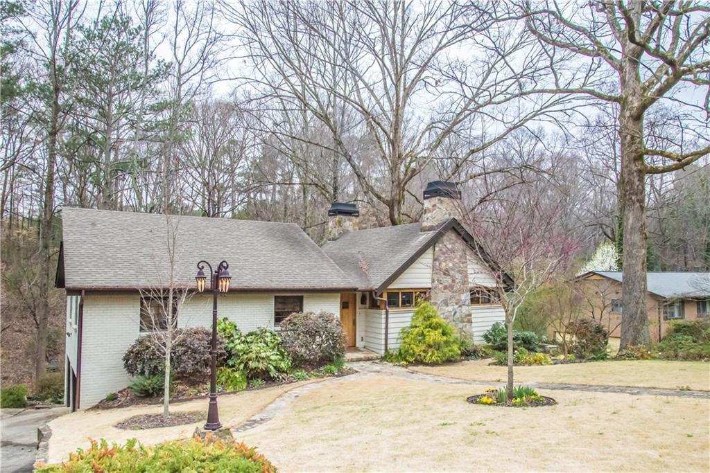 1445 Bubbling Creek Rd., Brookhaven, GA 30319