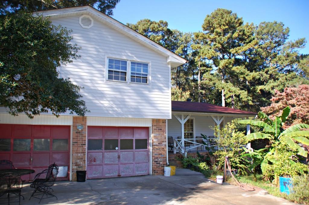 979 Douglas Ct., Norcross, GA 30093