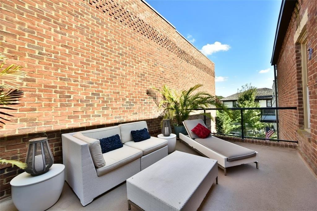 6960 Bucks Rd., Cumming, GA 30040