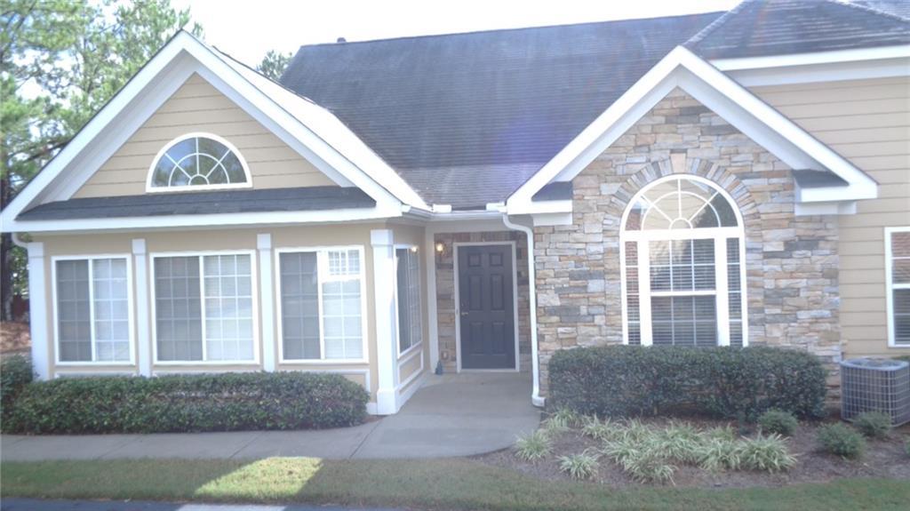3704 Village Ln., Roswell, GA 30075