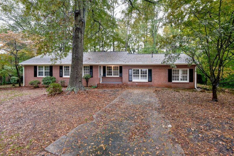 202 Shawnee Tr., Marietta, GA 30067
