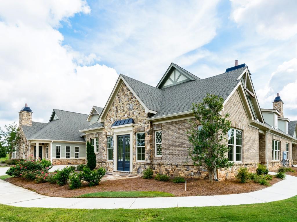 58 Cedarcrest Village Ct., Acworth, GA 30101