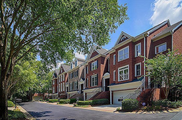 23 Carrington Way, Sandy Springs, GA 30328